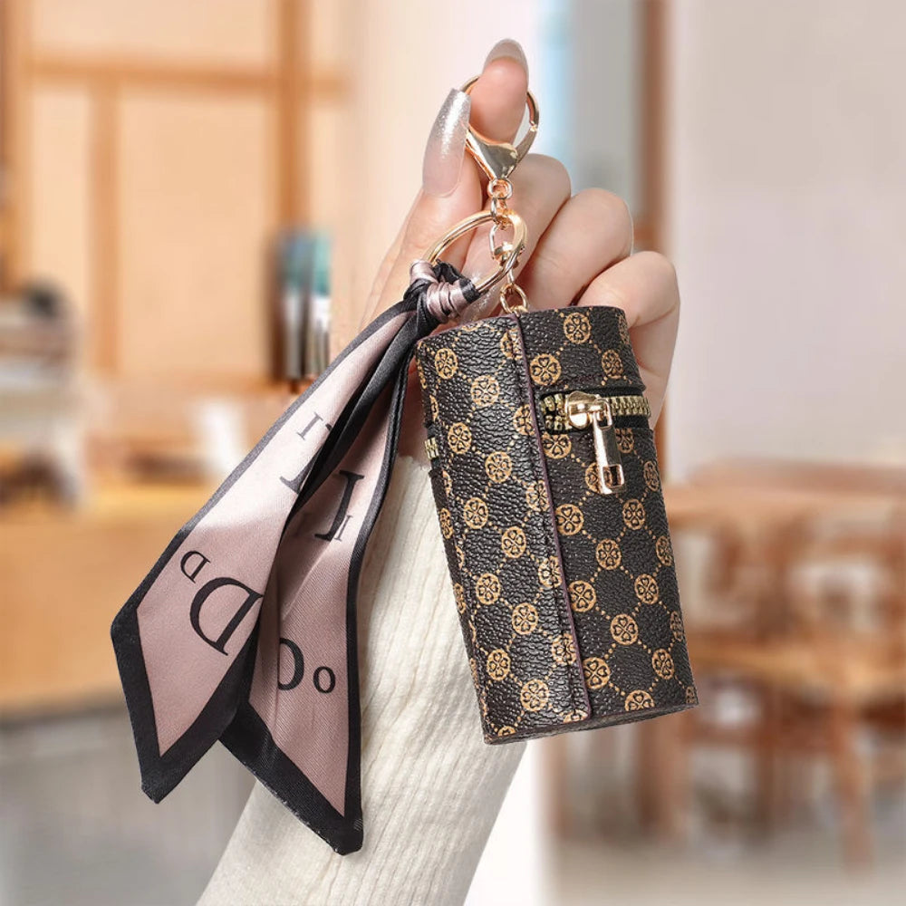 High-end luxury coin purse pendants, earphone cases, lipstick mini keychain bags, retro bucket mouth red envelopes, and simple p