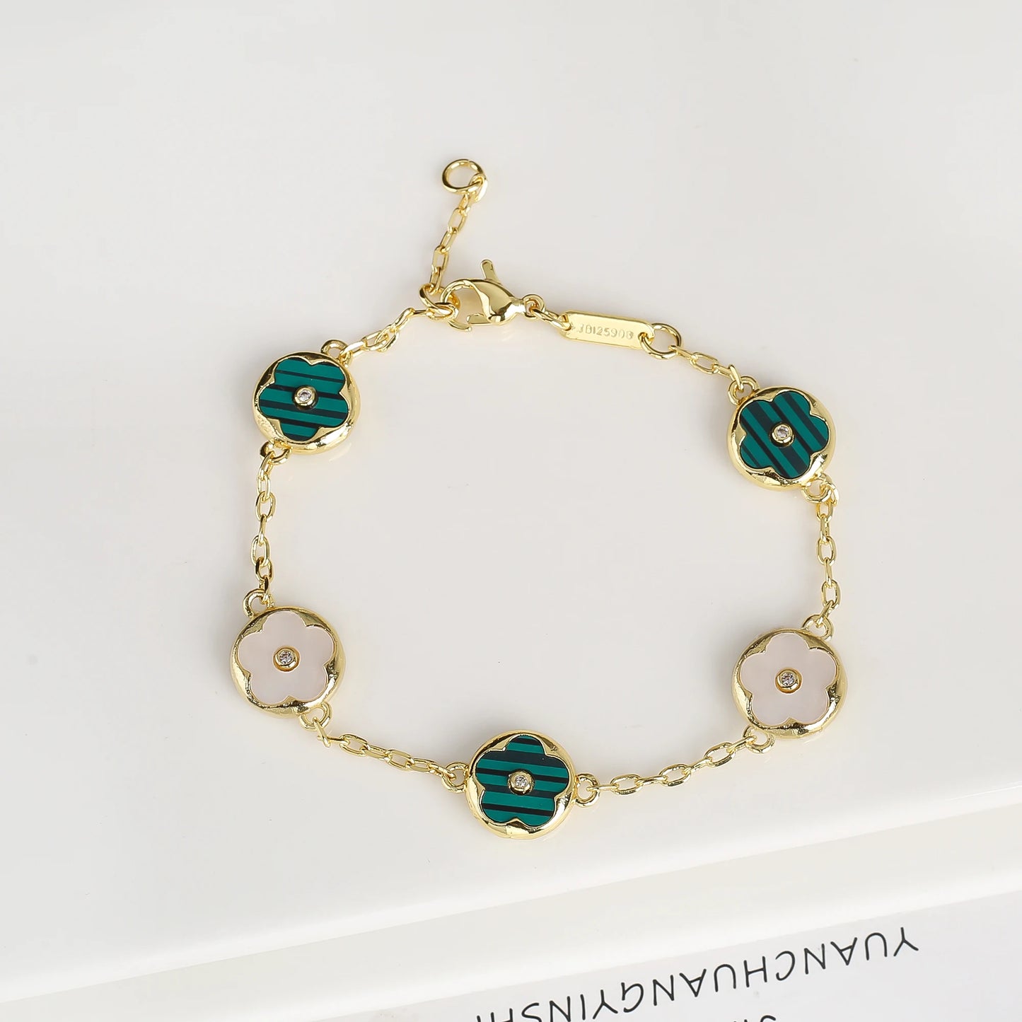 Trendy Creative Adjustable Round Five Leaf Flower Gold-Plated Bracelet Luxury for Women Daily Party Jewelry Accessories Clover