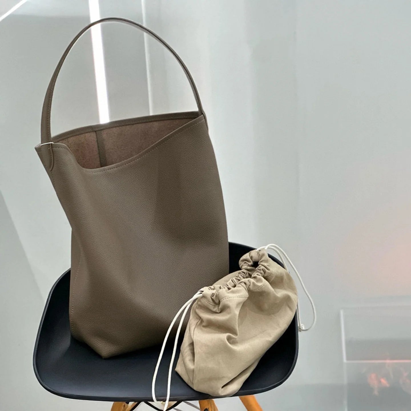 MENDY Bucket Bag Large Women's Bag Tote Bag Shoulder Bag Luxury Designer Genuine Leather Handbag Japanese Popular Bag Soft Row