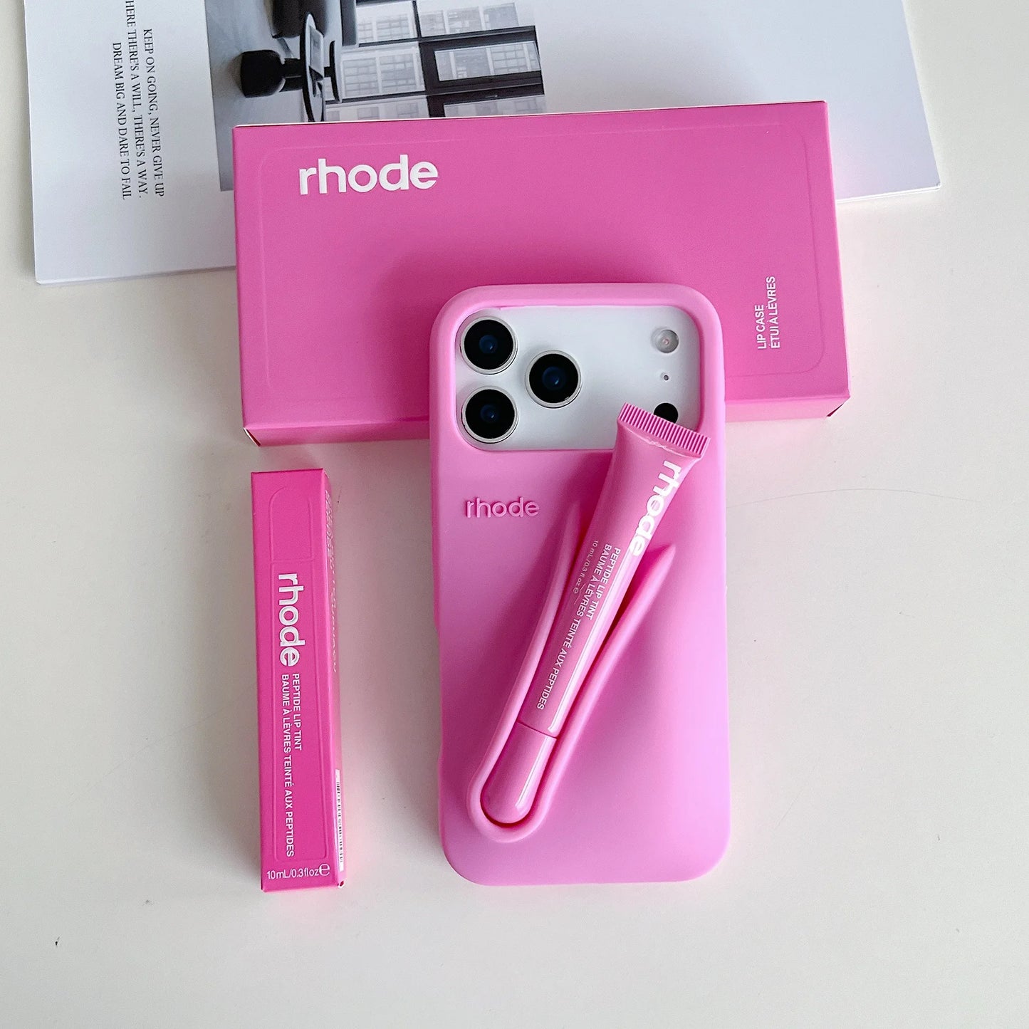 RHODE lip gloss, suitable for iPhone 11/13/14/15/16/17 Pro Max Plus, makeup lip gloss silicone protective cover, with lip gloss