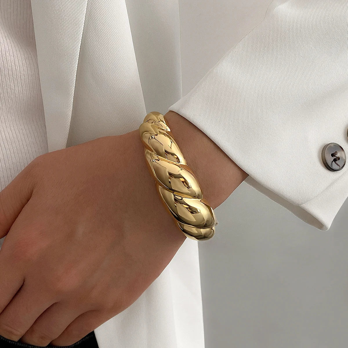 3 Styles Creative Smooth Water Drop Bangles Punk Irregular Chunky Gold Color Thick Cuff Bracelet Women Men Hand Jewelry Gift New