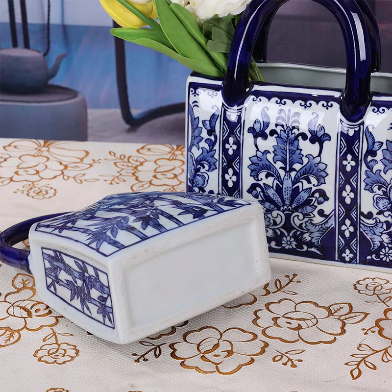 Blue and White Porcelain Desktop Handbag Vase, Ceramic Vase, Aesthetic Decoration, Flowerpot, Room Decoration Accessories.