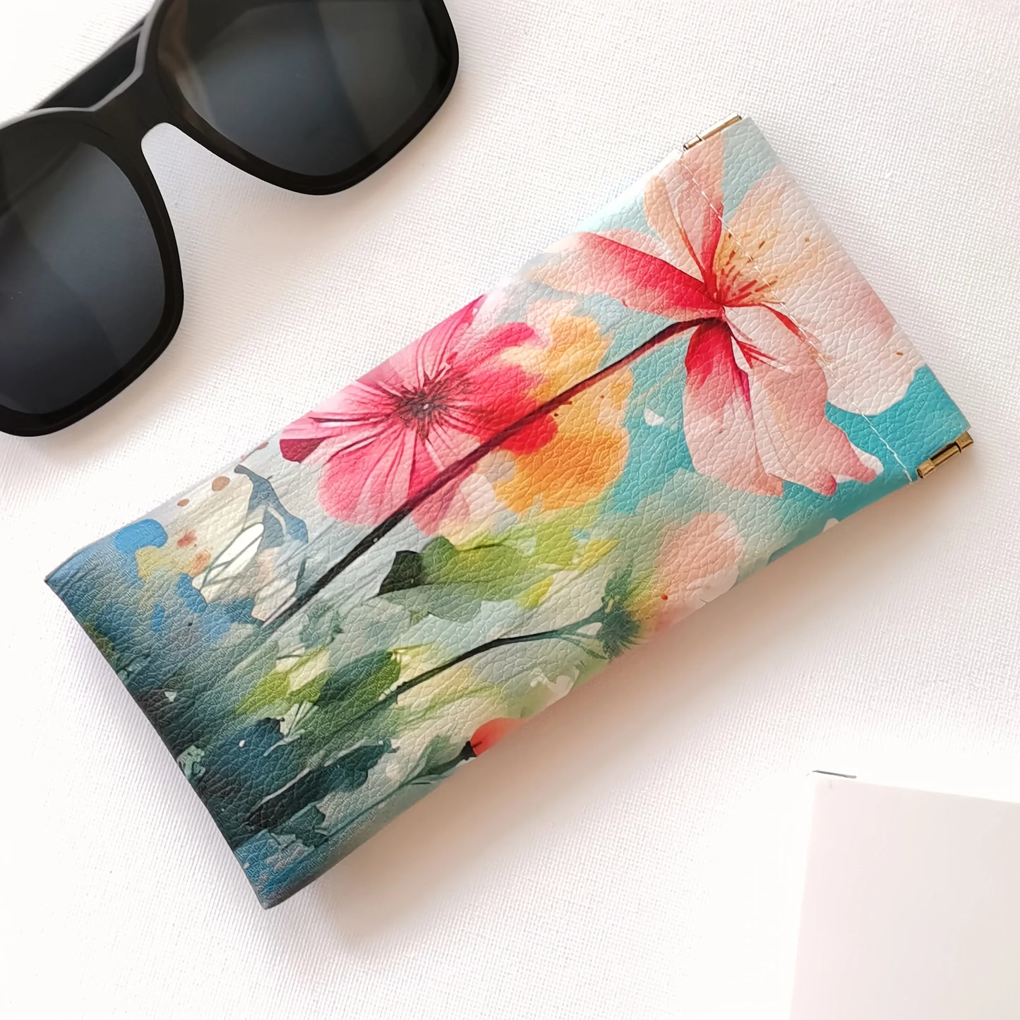 Elegant Glasses Organizer Box, Large Capacity Hard Shell Eyewear Case with Flower Print, Travel-Friendly Accessory