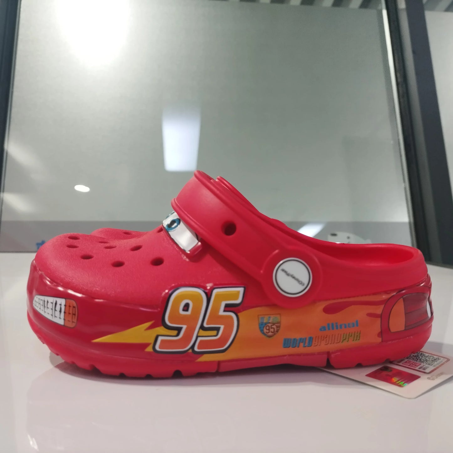 95 Automotive Theme Children Glowing Slippers Outdoor House Slippers Non-Slip Wear-Resistant Baotou Beach Sandals Practical Gift