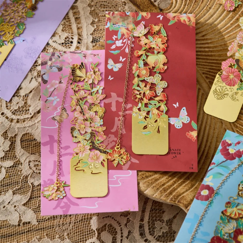 Aesthetic Stationery Metal Bookmark Hollow Flower Painting Bookmarks Student Reading Book Clip Book Accessories Teacher Gift