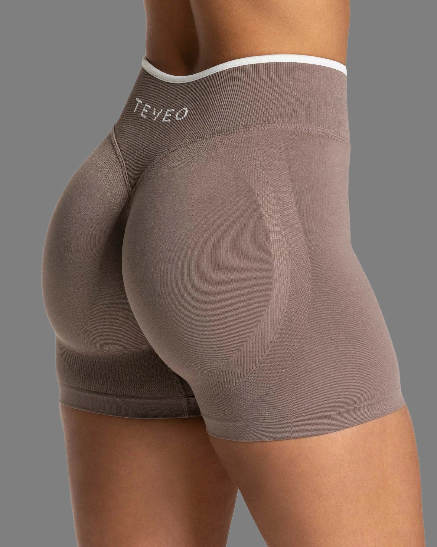 TEVEO Women's Color Block Yoga Shorts - Butt-lifting, Breathable, High-elasticity, Gym Workout & Running Shorts