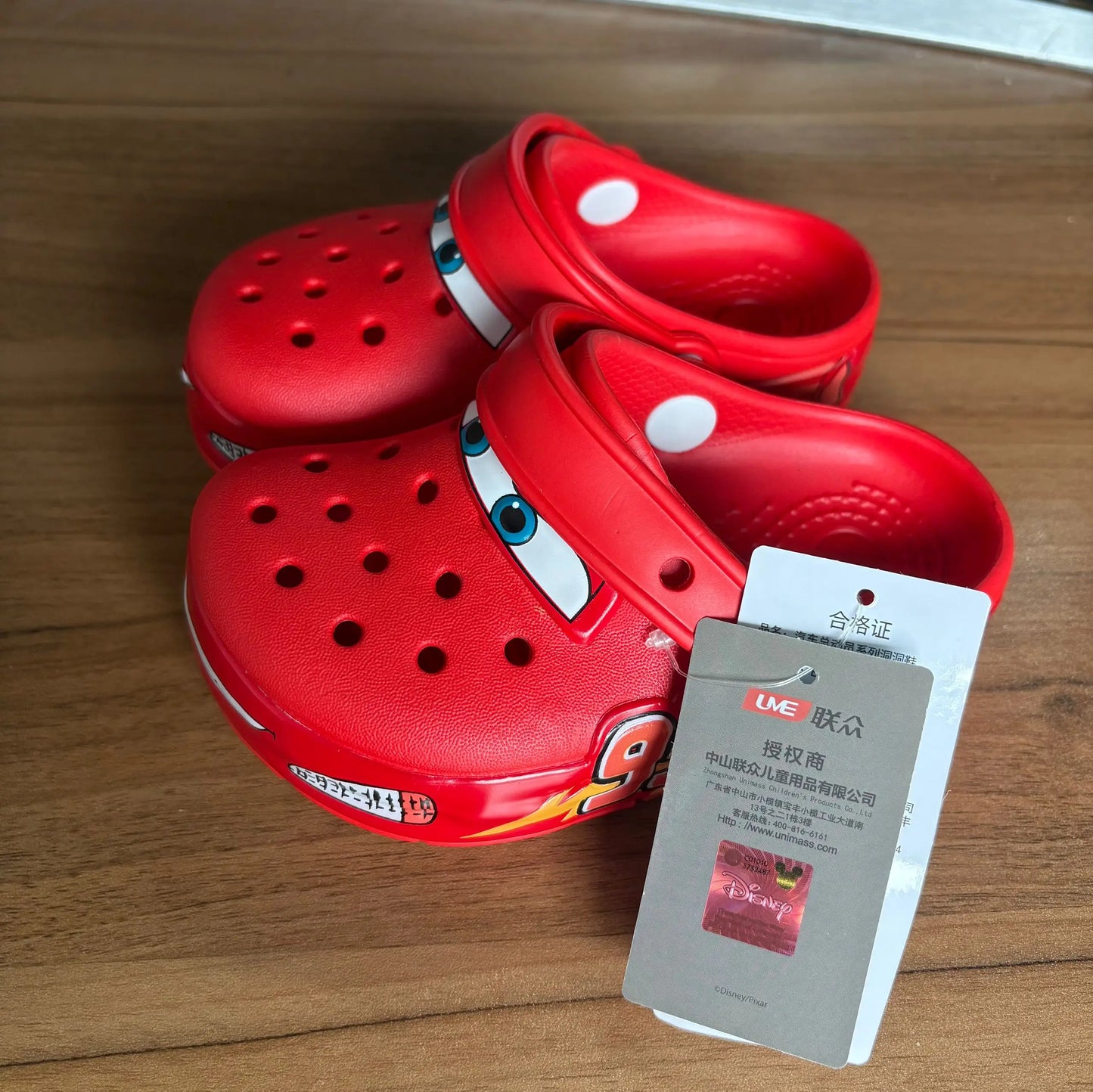95 Automotive Theme Children Glowing Slippers Outdoor House Slippers Non-Slip Wear-Resistant Baotou Beach Sandals Practical Gift