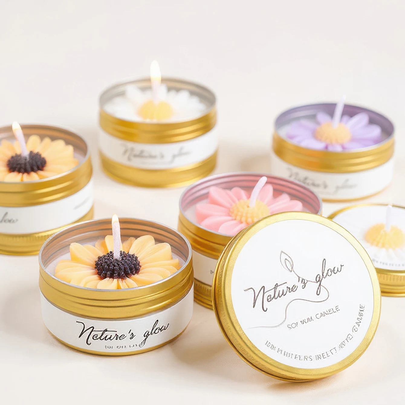 Chamomile Scented Candle Tin, Handmade Soy Wax Flower Candle, Smokeless Aroma Candle for Bedroom Decor, Romantic Gift for Women