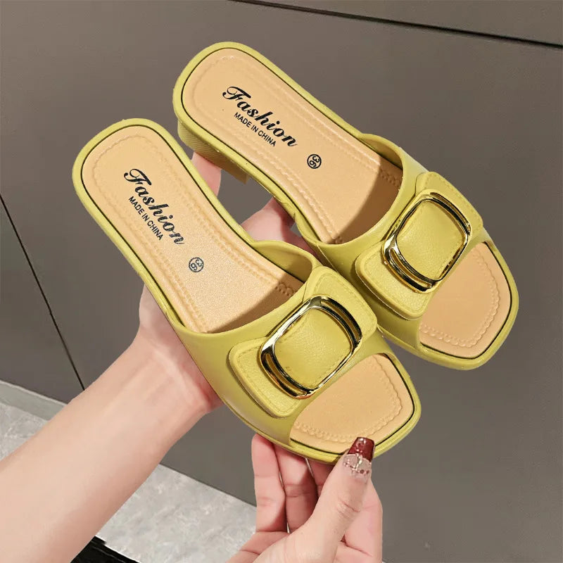 Women's Versatile Summer Sandals - Fashion Thick Sole Flip Flops, Non-Slip Durable Outdoor Slides for Beach/Street Wear