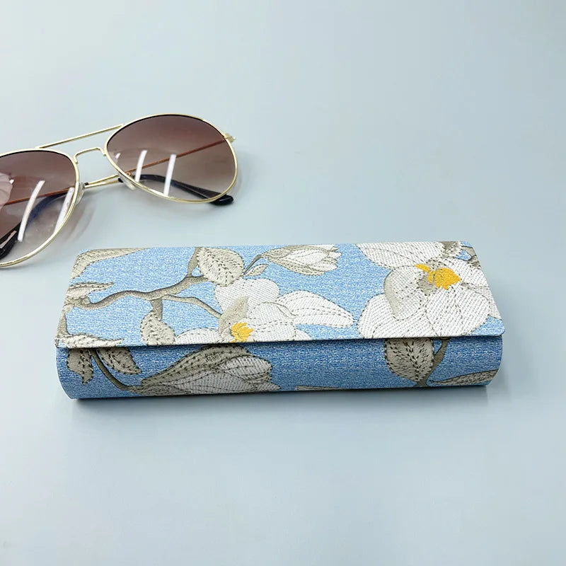 Chinese Style Flower Print Eyewear Case with Magnetic Suction Women Myopia Sunglasses Storage Box Retro Fashion Glasses Case