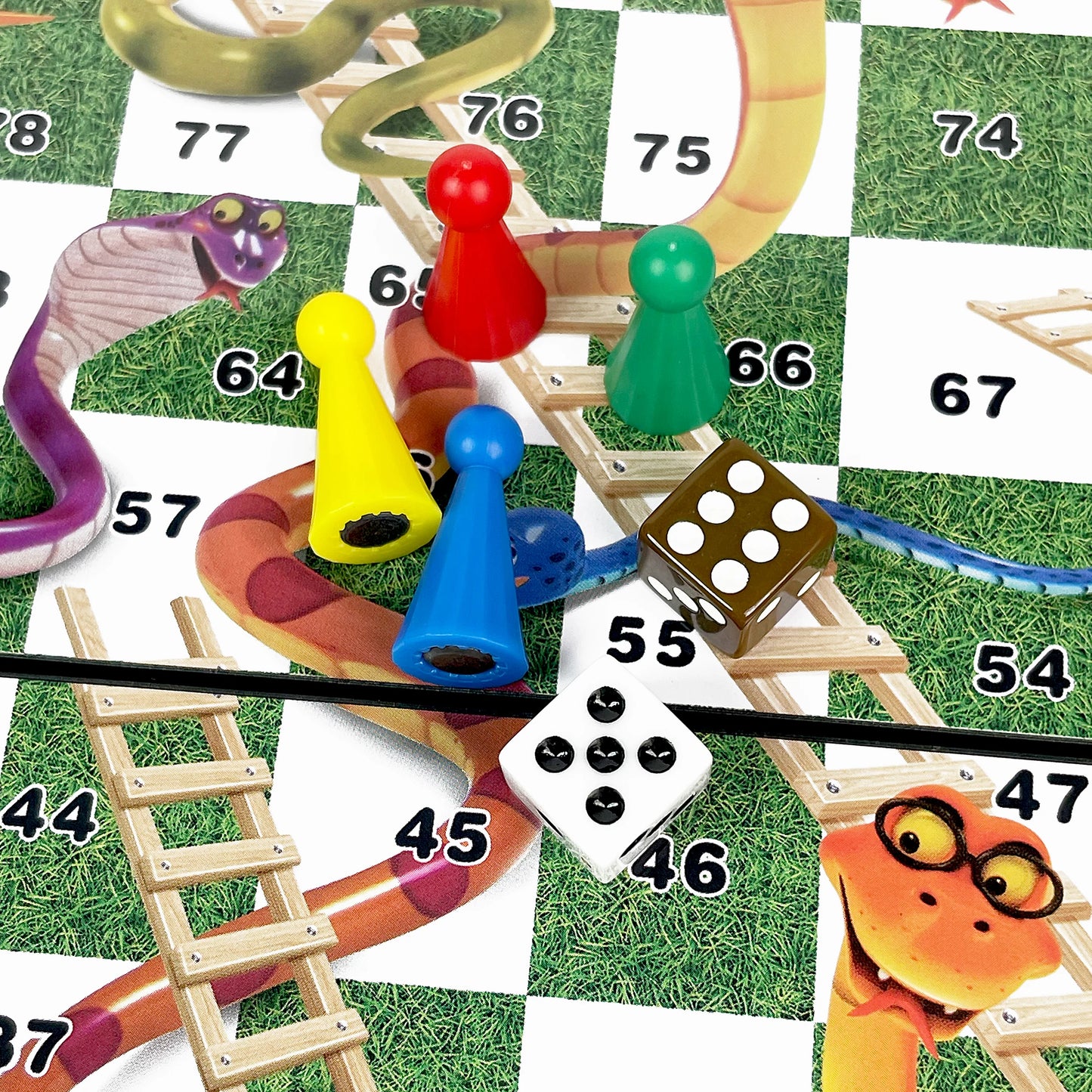 24cm x 24cm Foldable Magnetic Snakes and Ladders Board Game Portable Plastic Tabletop Travel Outdoor Game Set