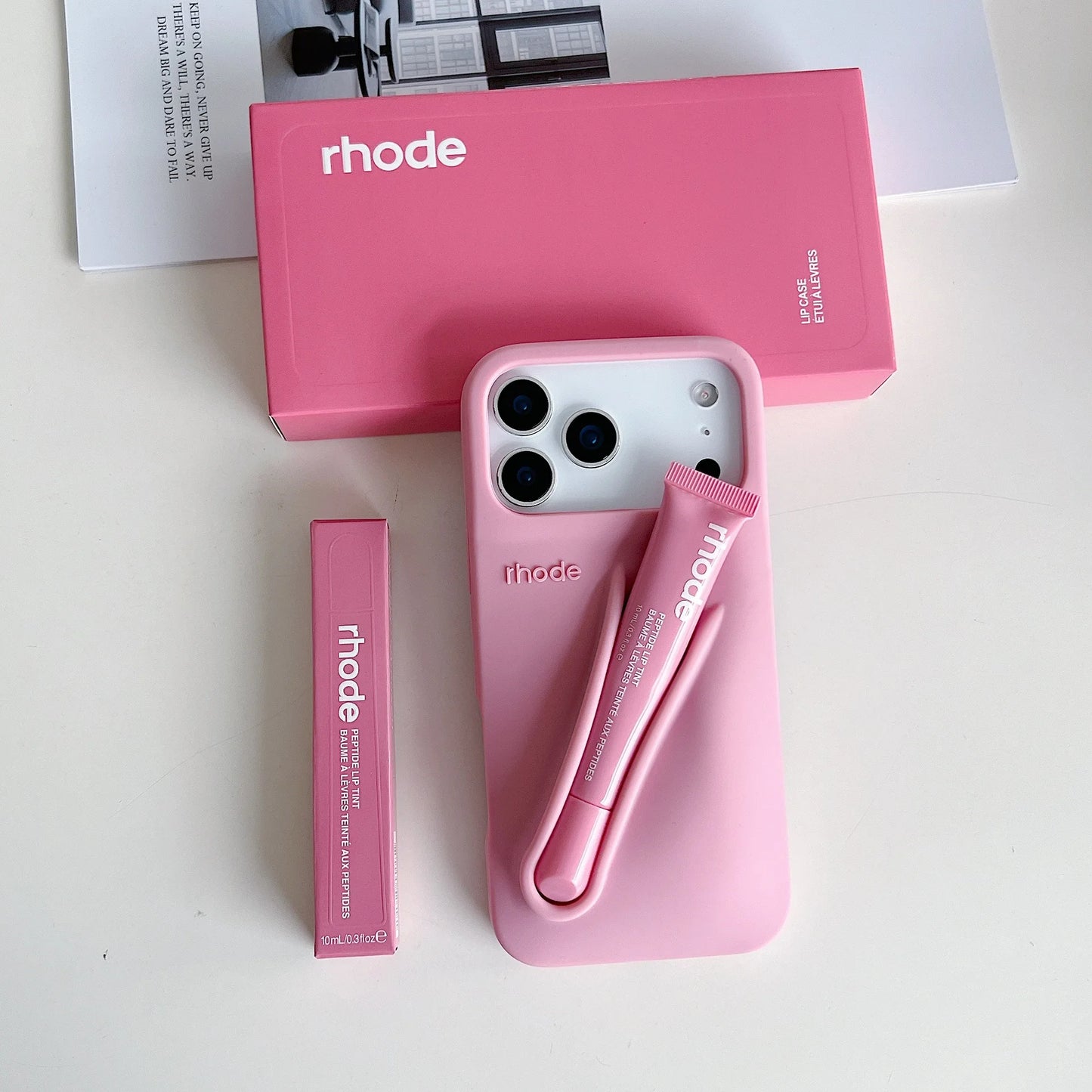 RHODE lip gloss, suitable for iPhone 11/13/14/15/16/17 Pro Max Plus, makeup lip gloss silicone protective cover, with lip gloss