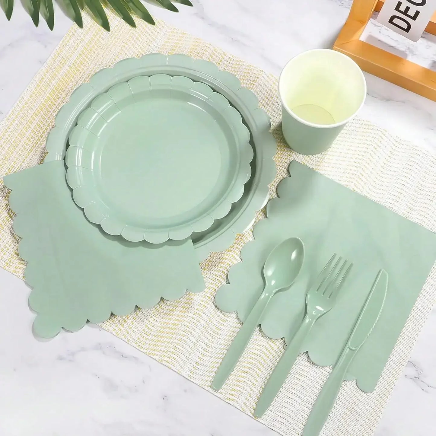 96 Pcs Sage Green Party Cutlery Set Disposable Paper Plates and Cups, Suitable for Weddings, Birthdays, Valentine's Day Supplies