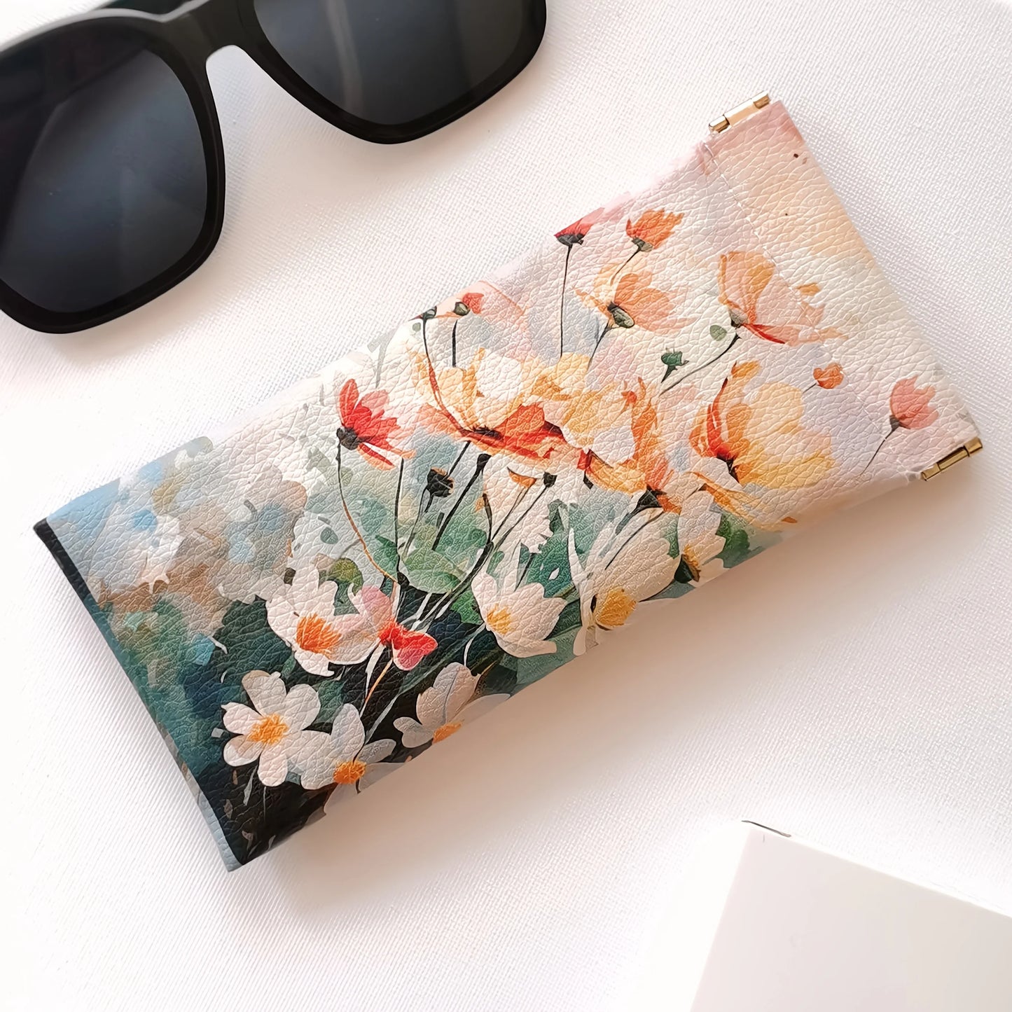 Elegant Glasses Organizer Box, Large Capacity Hard Shell Eyewear Case with Flower Print, Travel-Friendly Accessory