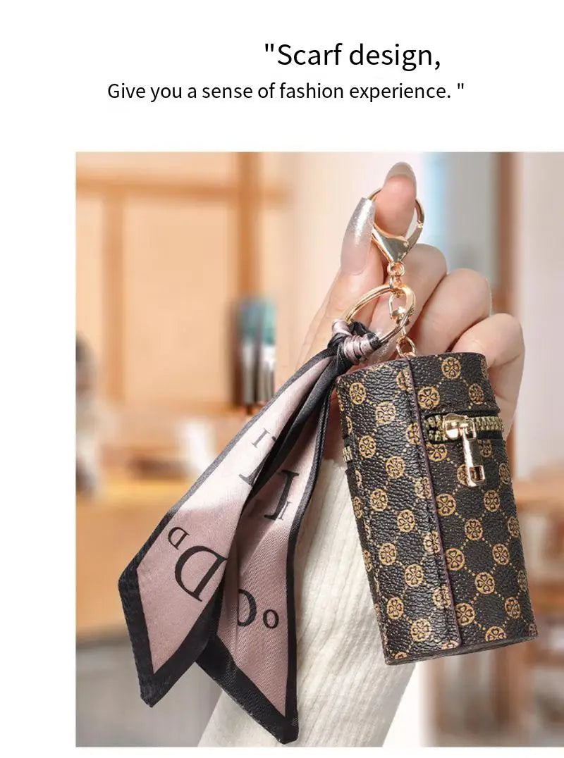 High-end luxury coin purse pendants, earphone cases, lipstick mini keychain bags, retro bucket mouth red envelopes, and simple p