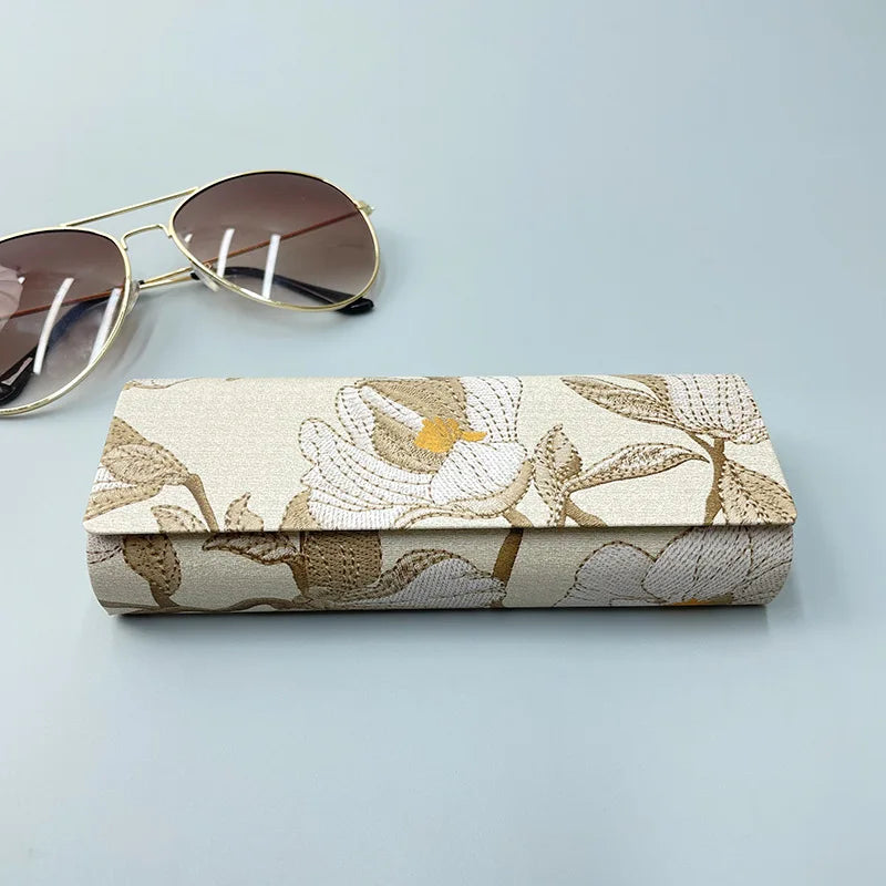 Chinese Style Flower Print Eyewear Case with Magnetic Suction Women Myopia Sunglasses Storage Box Retro Fashion Glasses Case