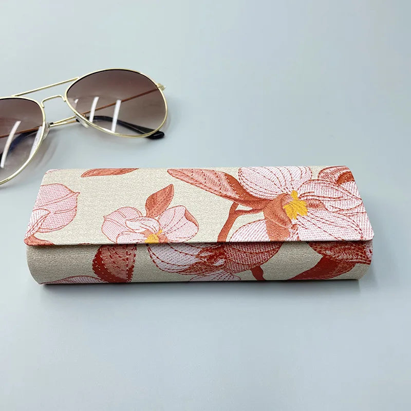 Chinese Style Flower Print Eyewear Case with Magnetic Suction Women Myopia Sunglasses Storage Box Retro Fashion Glasses Case