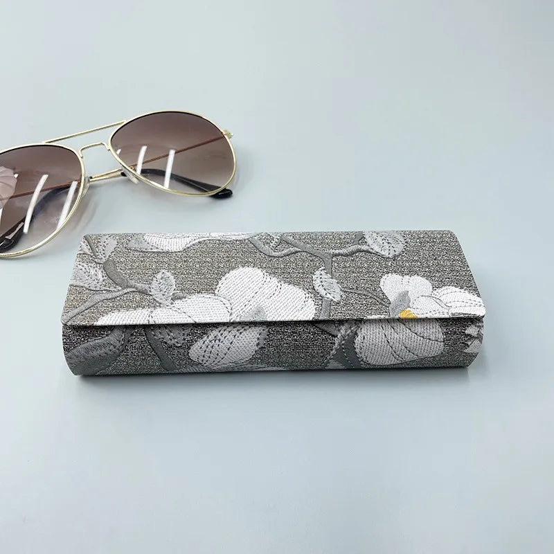 Chinese Style Flower Print Eyewear Case with Magnetic Suction Women Myopia Sunglasses Storage Box Retro Fashion Glasses Case