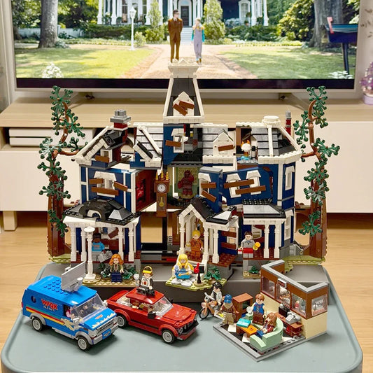 IN STOCK 2026 New Ideas Science TV Series Stranger Event Creel House Sets City Architecture 11370 Builing Blocks Kid Toys Gift