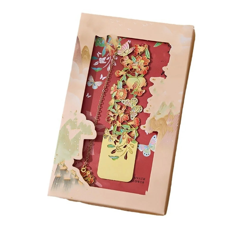 Aesthetic Stationery Metal Bookmark Hollow Flower Painting Bookmarks Student Reading Book Clip Book Accessories Teacher Gift